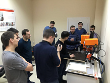 ОБУЧЕНИЕ РАБОТЕ НА СТАНКЕ MINIPRESS P ДЛЯ СОТРУДНИКОВ КОМПАНИИ «КЕДР»   